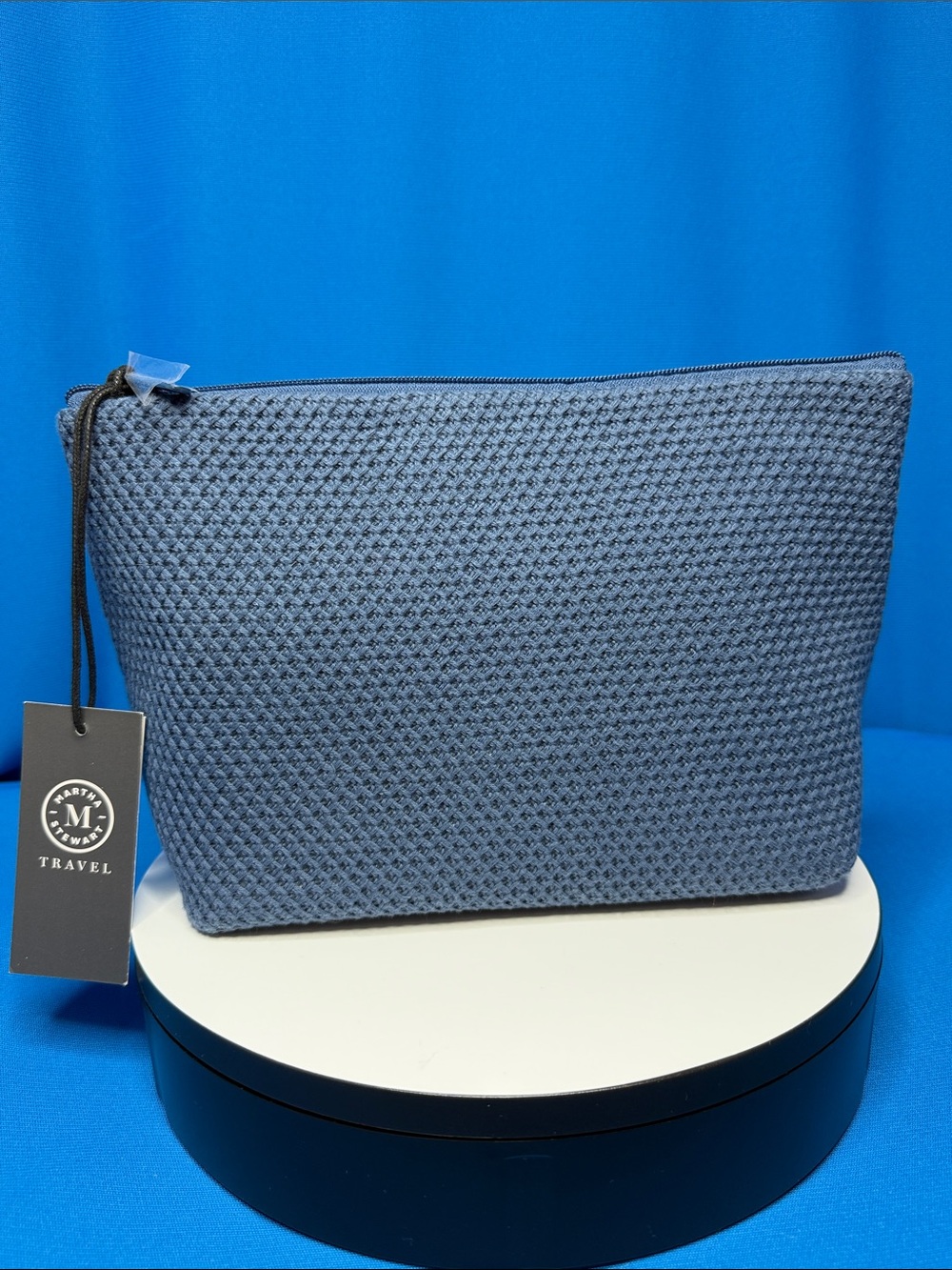 NEW / NWT MARTHA STEWART CROCHET TYPE LARGE COSMETIC CASE / MAKEUP / MAKE-UP BAG